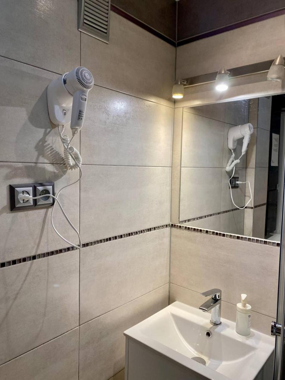 Halby Rooms Rondo Onz ワルシャワ エクステリア 写真